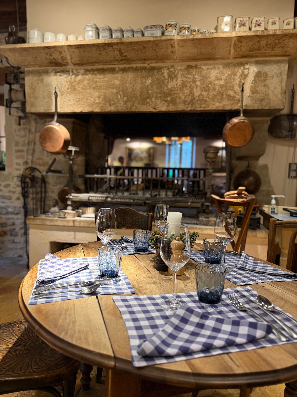 Hostellerie de Levernois — photo 1 of 2