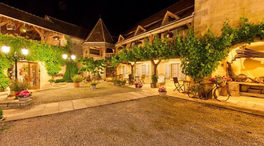 Auberge de la Beursaudière — photo 1 of 2
